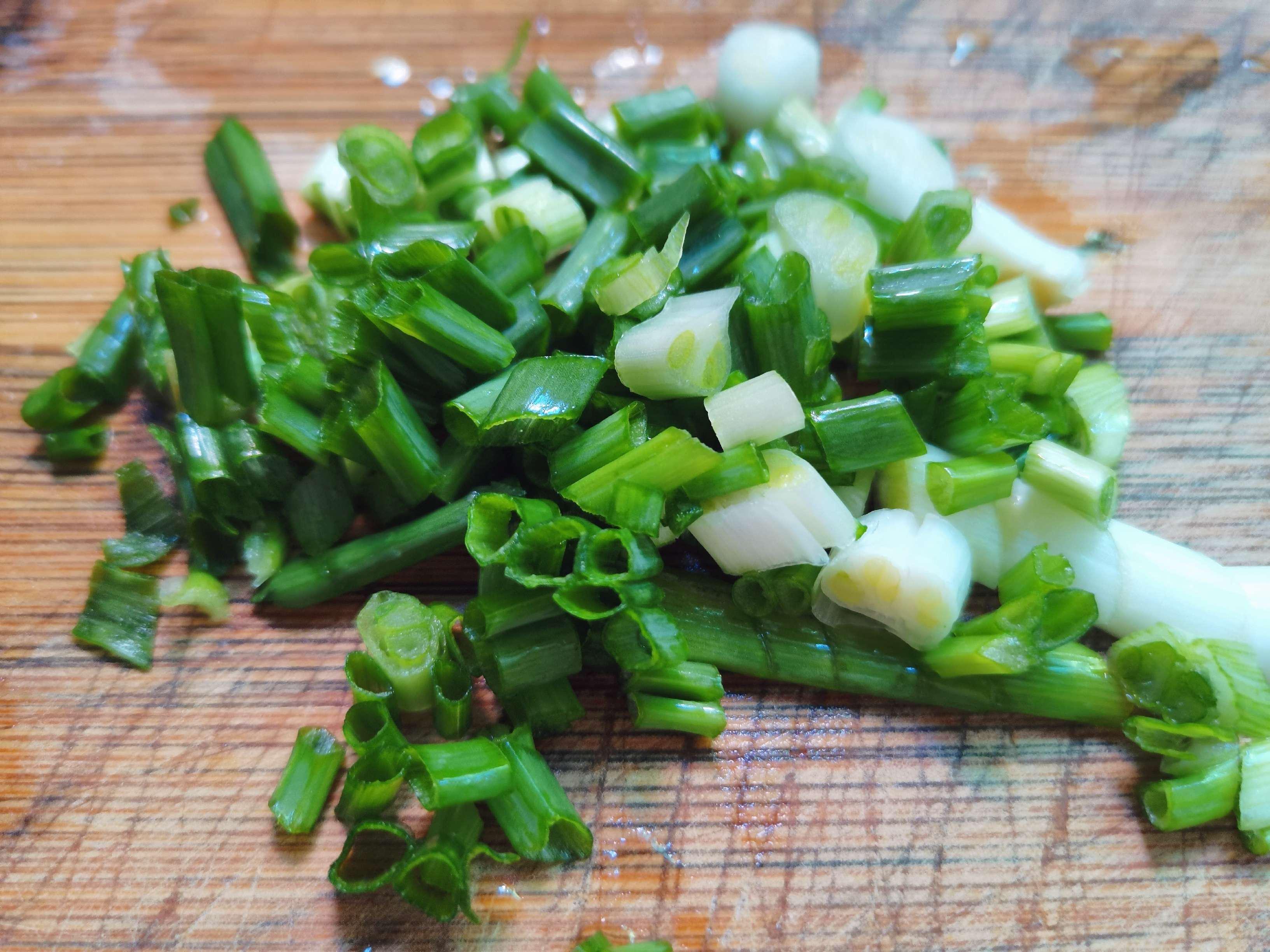 視頻版“榨菜炒雞蛋”的做法-家常味炒菜譜-易網健康養生網 視頻版“榨菜炒雞蛋”的做法-家常味炒菜譜