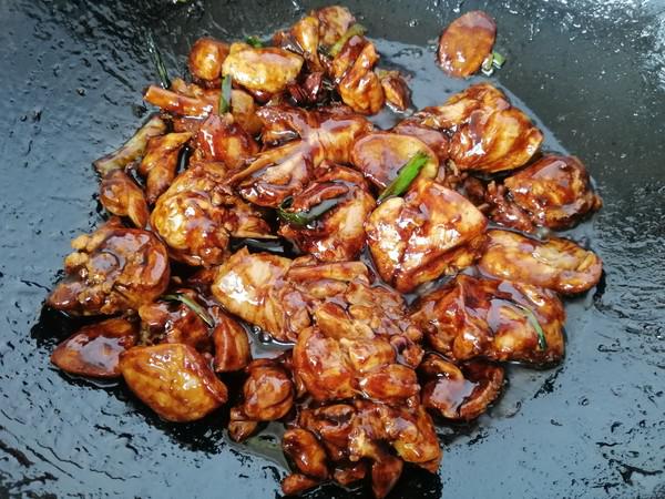 黃燜雞的做法-家常味燉菜譜