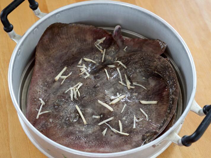 清蒸老板魚的做法-家常味蒸菜譜