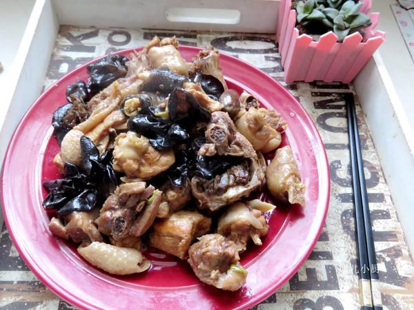 大盤(pán)雞的做法-家常味燉菜譜