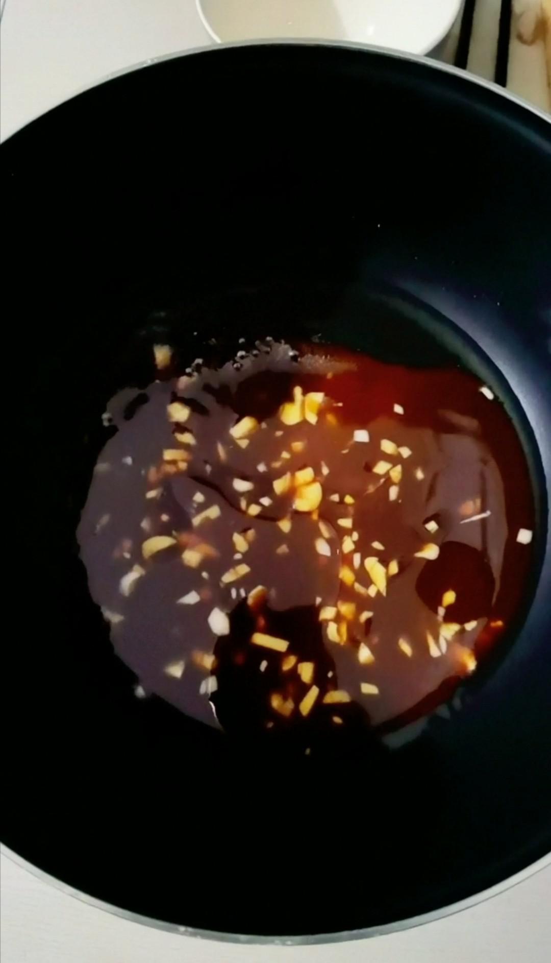 紅燒茄子的做法-咸鮮味燒菜譜