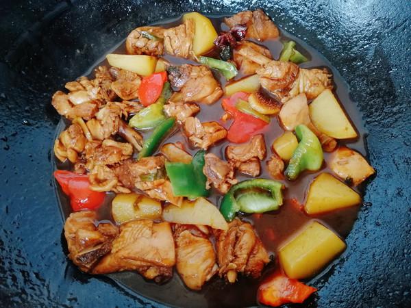 黃燜雞的做法-家常味燉菜譜