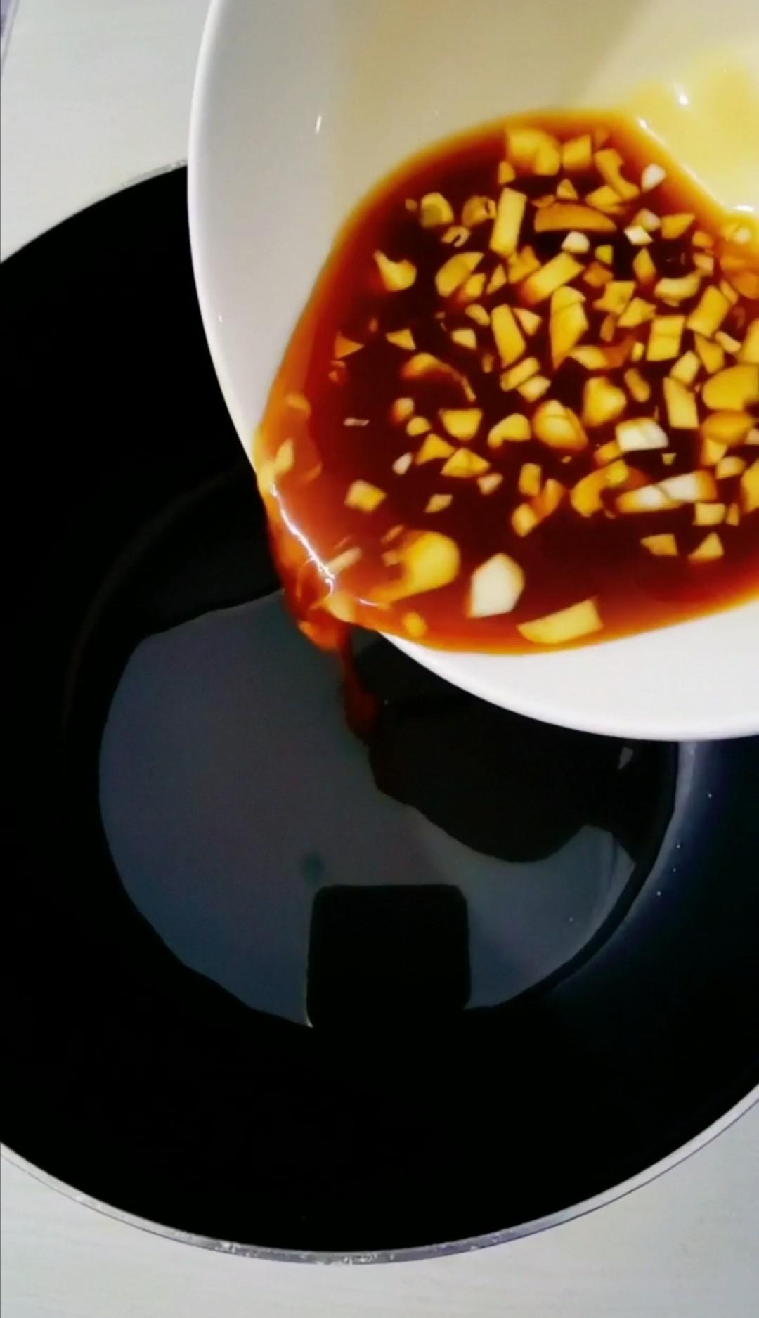 紅燒茄子的做法-咸鮮味燒菜譜