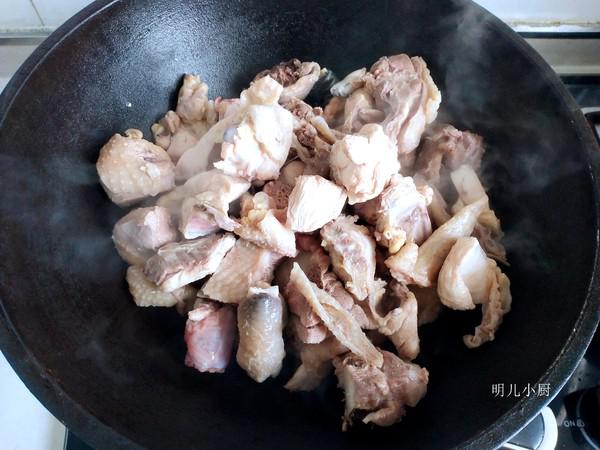 大盤(pán)雞的做法-家常味燉菜譜