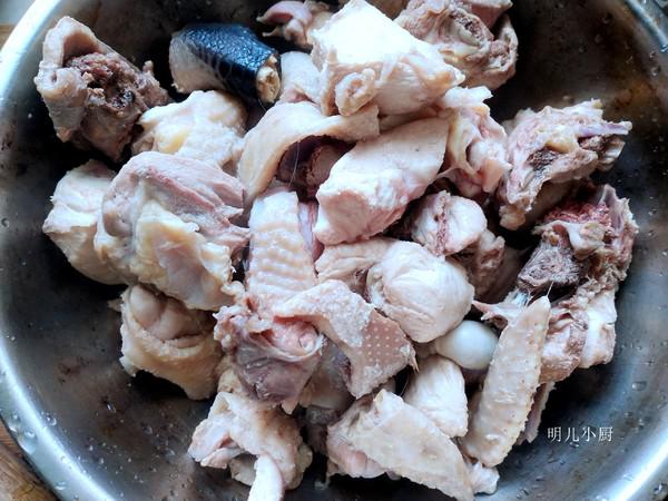 大盤(pán)雞的做法-家常味燉菜譜