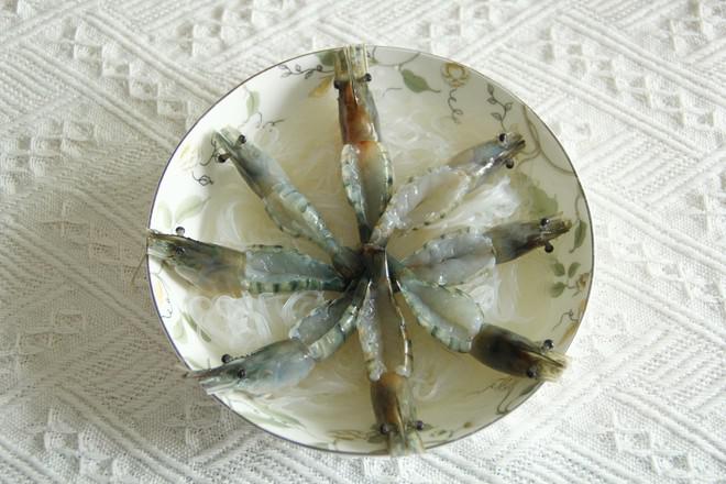 蒜泥粉絲蒸蝦的做法-蒜香味蒸菜譜-易網健康養生網 蒜泥粉絲蒸蝦的做法-蒜香味蒸菜譜