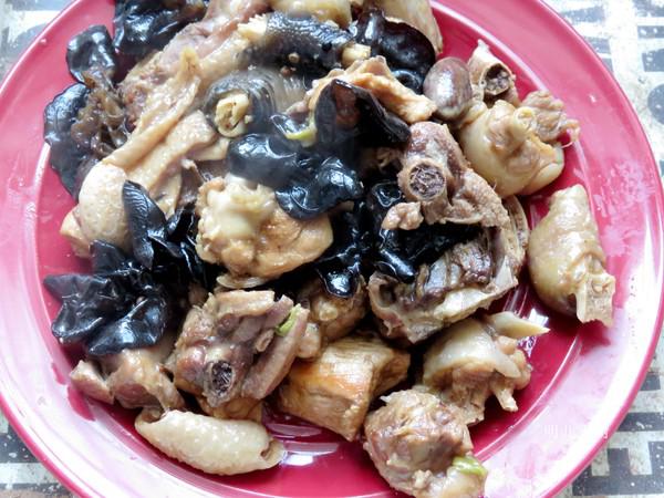 大盤(pán)雞的做法-家常味燉菜譜