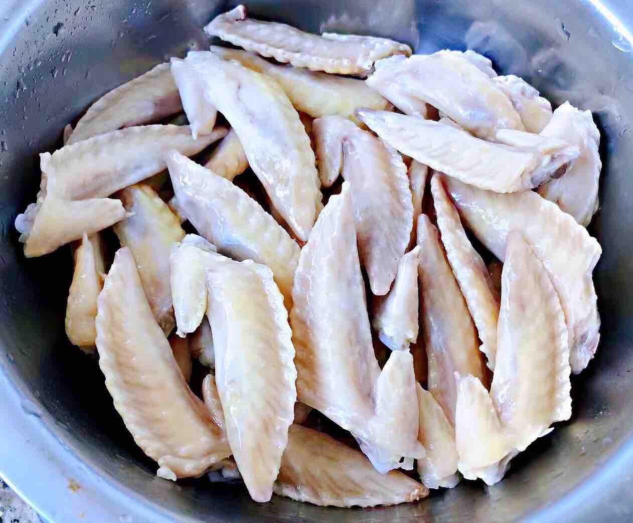 香辣雞翅尖的做法-香辣味燉菜譜