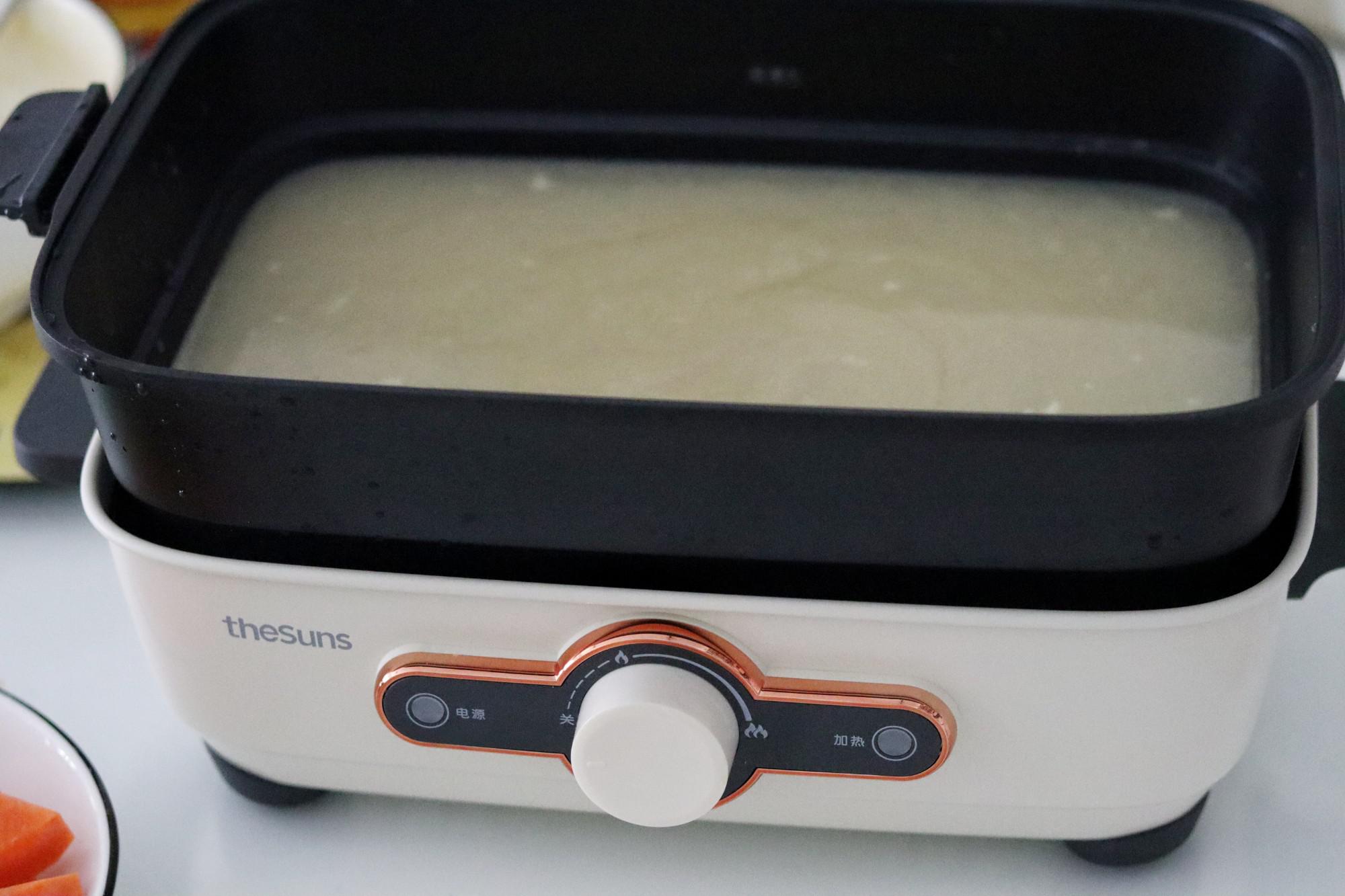 鮮掉眉毛的雞湯粉條的做法-咸鮮味煮菜譜