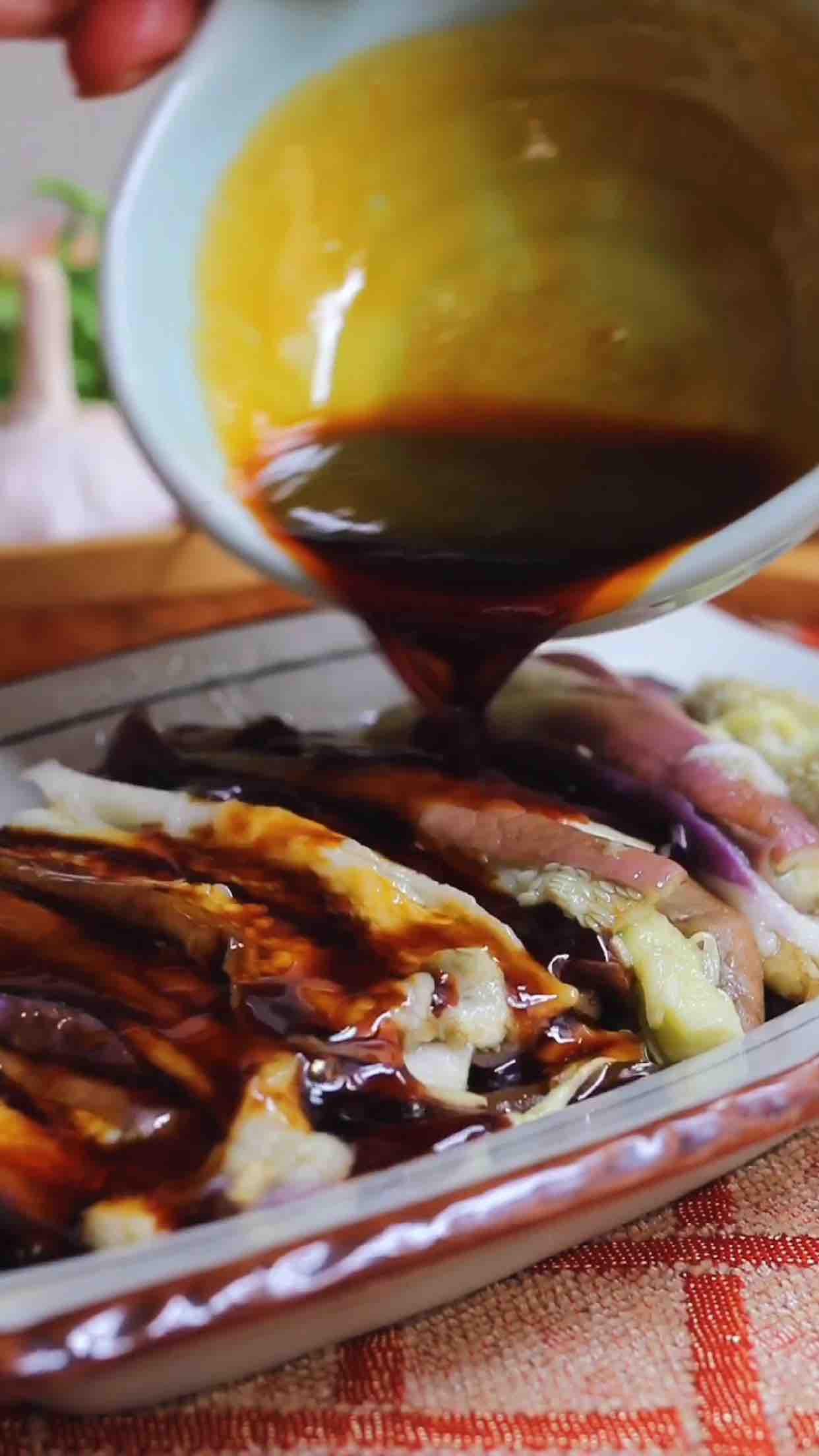 油淋風味茄子的做法-蒜香味蒸菜譜-易網(wǎng)健康養(yǎng)生網(wǎng) 油淋風味茄子的做法-蒜香味蒸菜譜