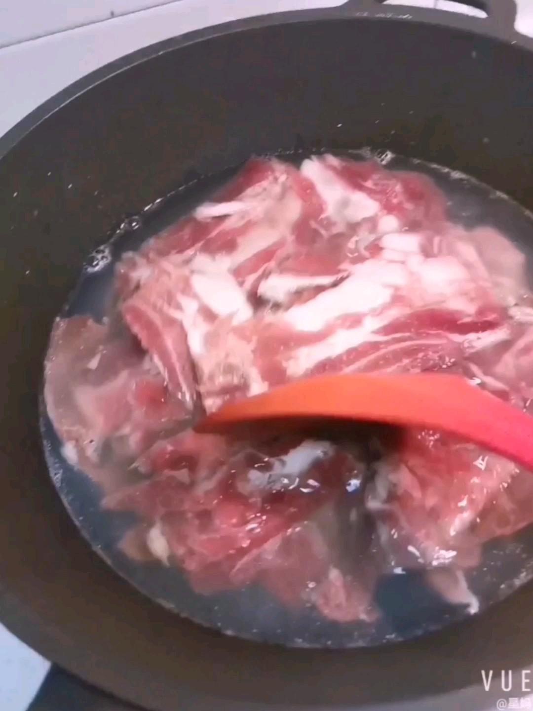 肥牛粉絲煲的做法-香辣味煮菜譜