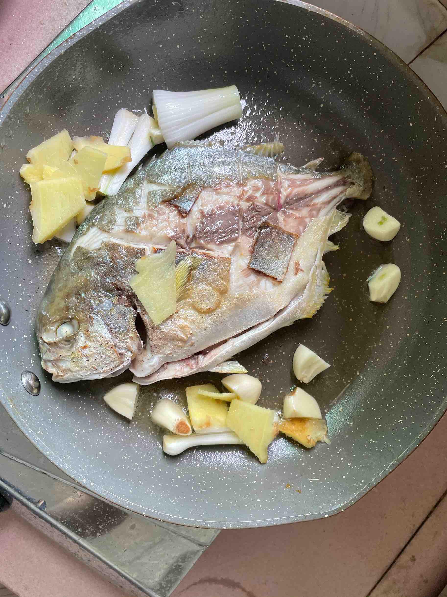 紅燒魚的做法-咸鮮味燒菜譜