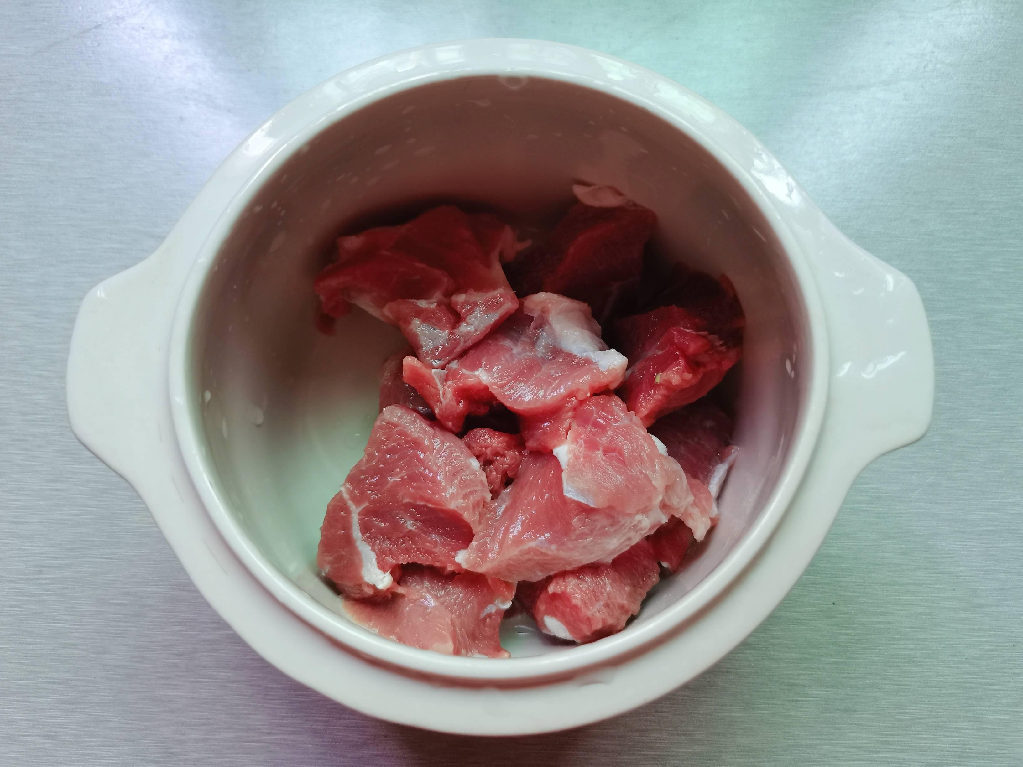 石橄欖燉肉的做法-家常味燉菜譜