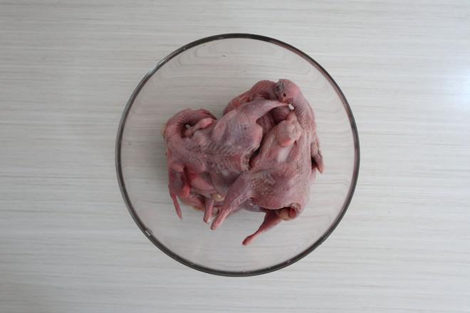 烤鵪鶉的做法-蒜香味烤菜譜