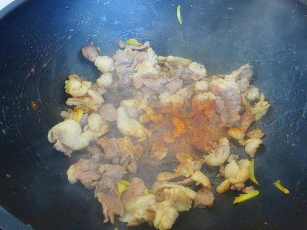 羊肉金針菇炒芹菜的做法-咸鮮味炒菜譜