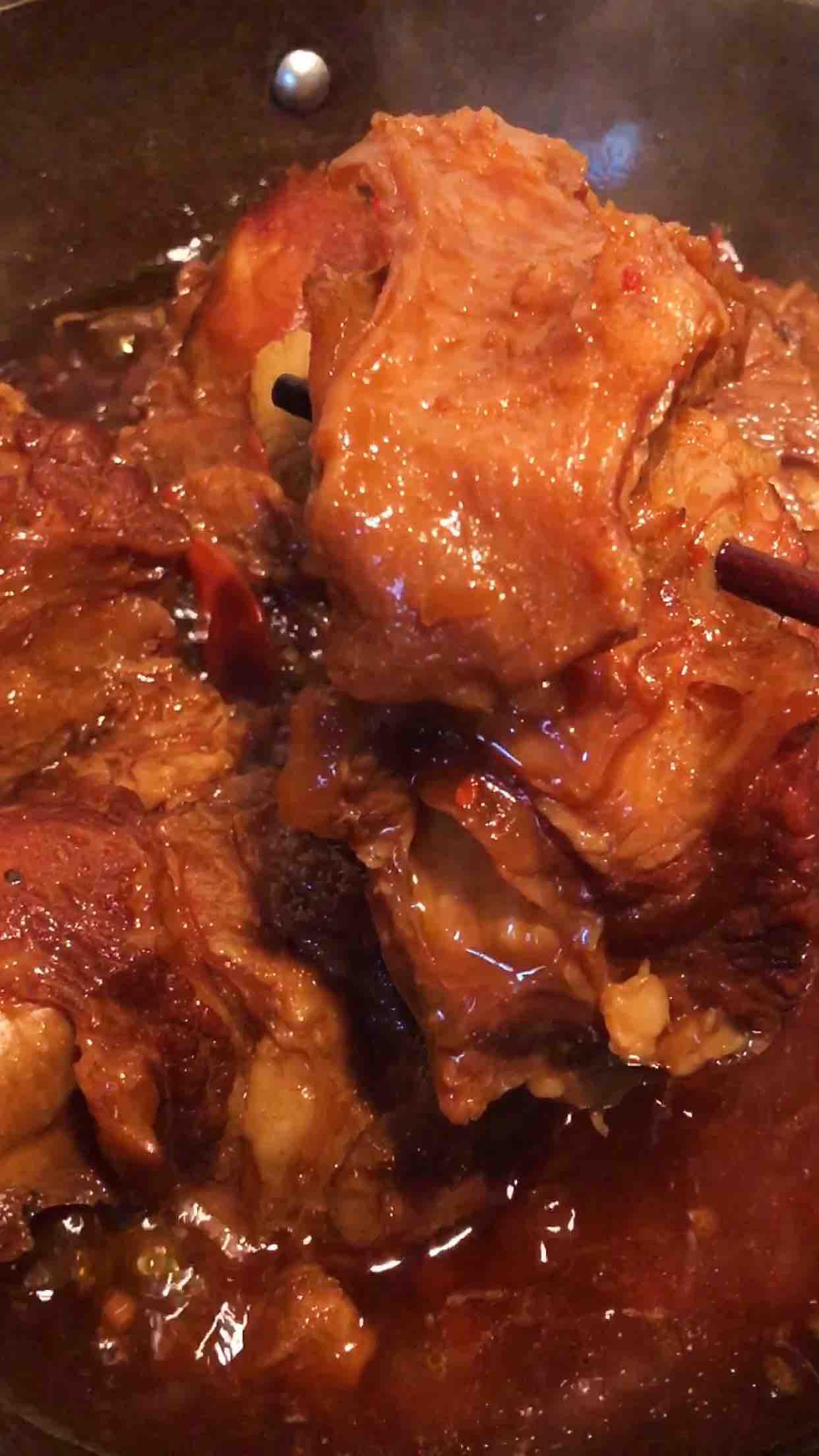 醬鹵牛窩骨的做法-香辣味煮菜譜