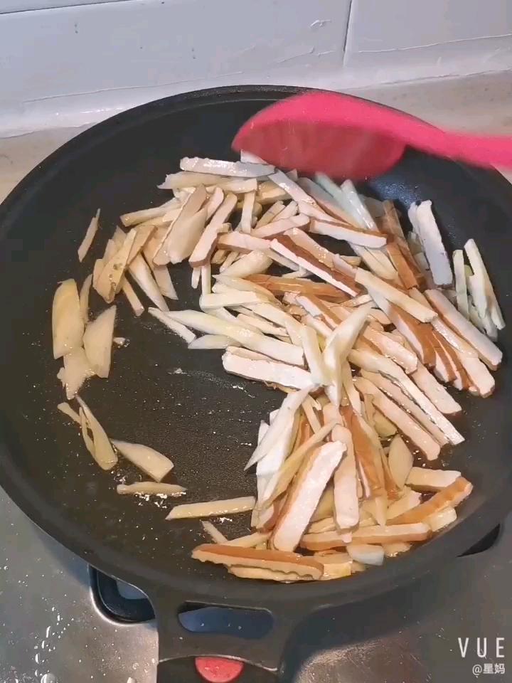 冬筍豆腐干炒年糕的做法-家常味炒菜譜-易網健康養生網 冬筍豆腐干炒年糕的做法-家常味炒菜譜