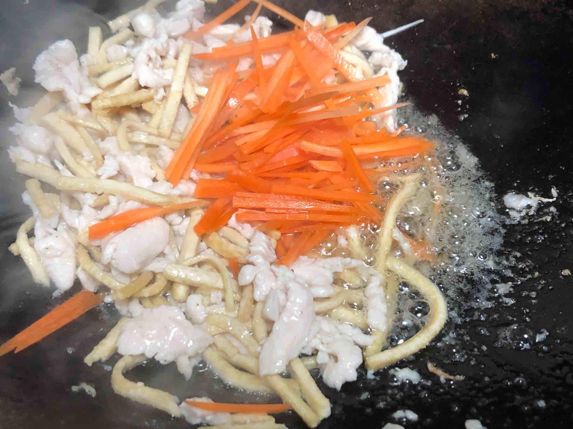 茭瓜炒雞絲的做法-家常味炒菜譜