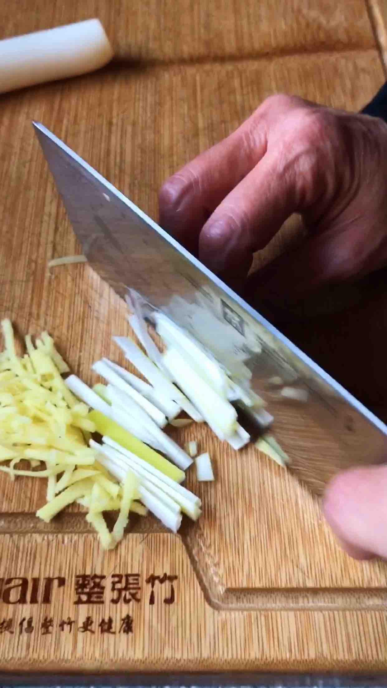 鴨血粉絲湯的做法-酸辣味煮菜譜