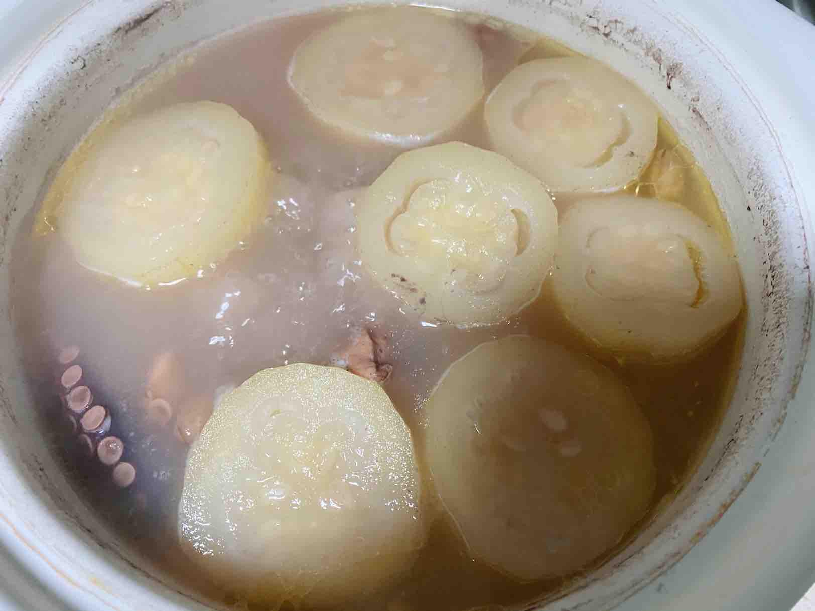 章魚龍骨煲節瓜的做法-咸鮮味煲菜譜-易網健康養生網 章魚龍骨煲節瓜的做法-咸鮮味煲菜譜