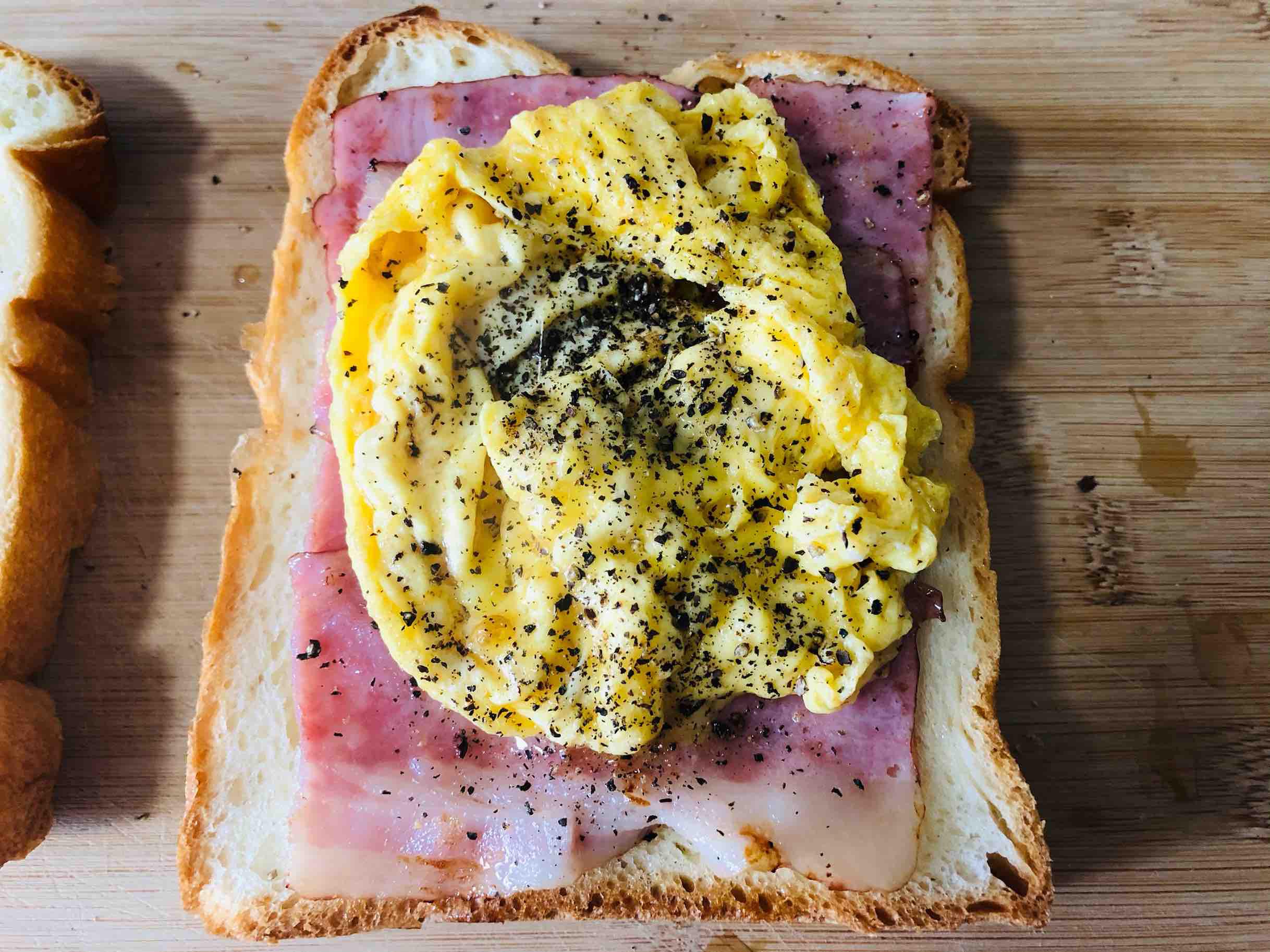 五分鐘早餐,培根煎蛋三明治的做法-咸鮮味其它工藝菜譜-易網(wǎng)健康養(yǎng)生網(wǎng) 五分鐘早餐,培根煎蛋三明治的做法-咸鮮味其它工藝菜譜