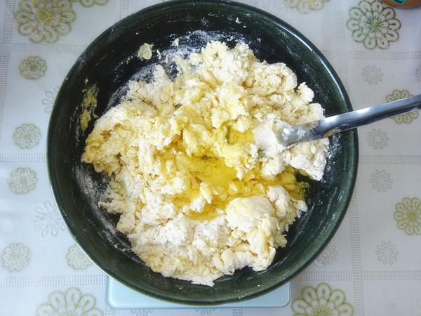 香甜營養(yǎng)又頂飽，老少皆宜的牛奶雞蛋餅的做法-奶香味烤菜譜