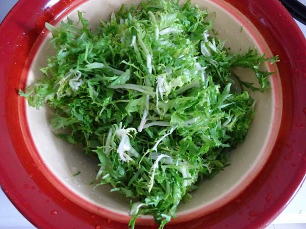 去火又瘦身的茄子拌苦菊的做法-咸鮮味拌菜譜