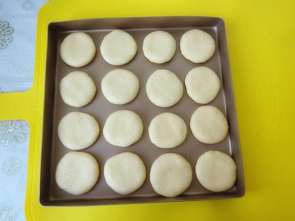 香甜營養(yǎng)又頂飽，老少皆宜的牛奶雞蛋餅的做法-奶香味烤菜譜