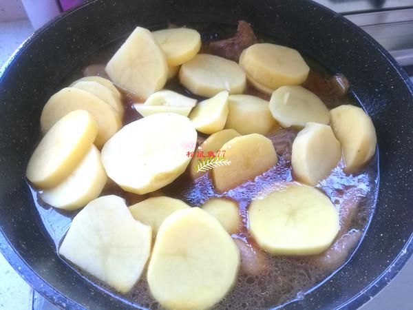 鮮香下飯，無辣版大盤雞的做法-家常味炒菜譜