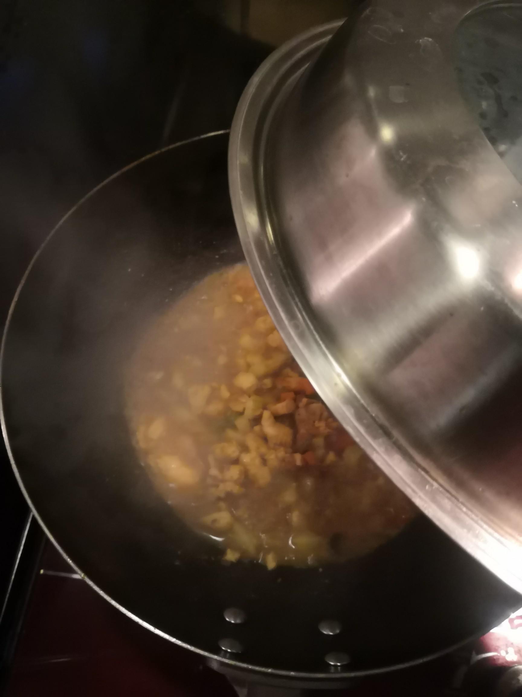 好吃的咖喱雞丁醬的做法-咖喱味煮菜譜