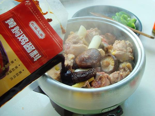 黃燜雞的做法-醬香味燒菜譜