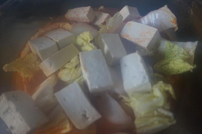 關(guān)東煮也可以這樣做，好吃不胖冬日暖暖の番茄素什錦暖鍋的做法-茄汁味煮菜譜