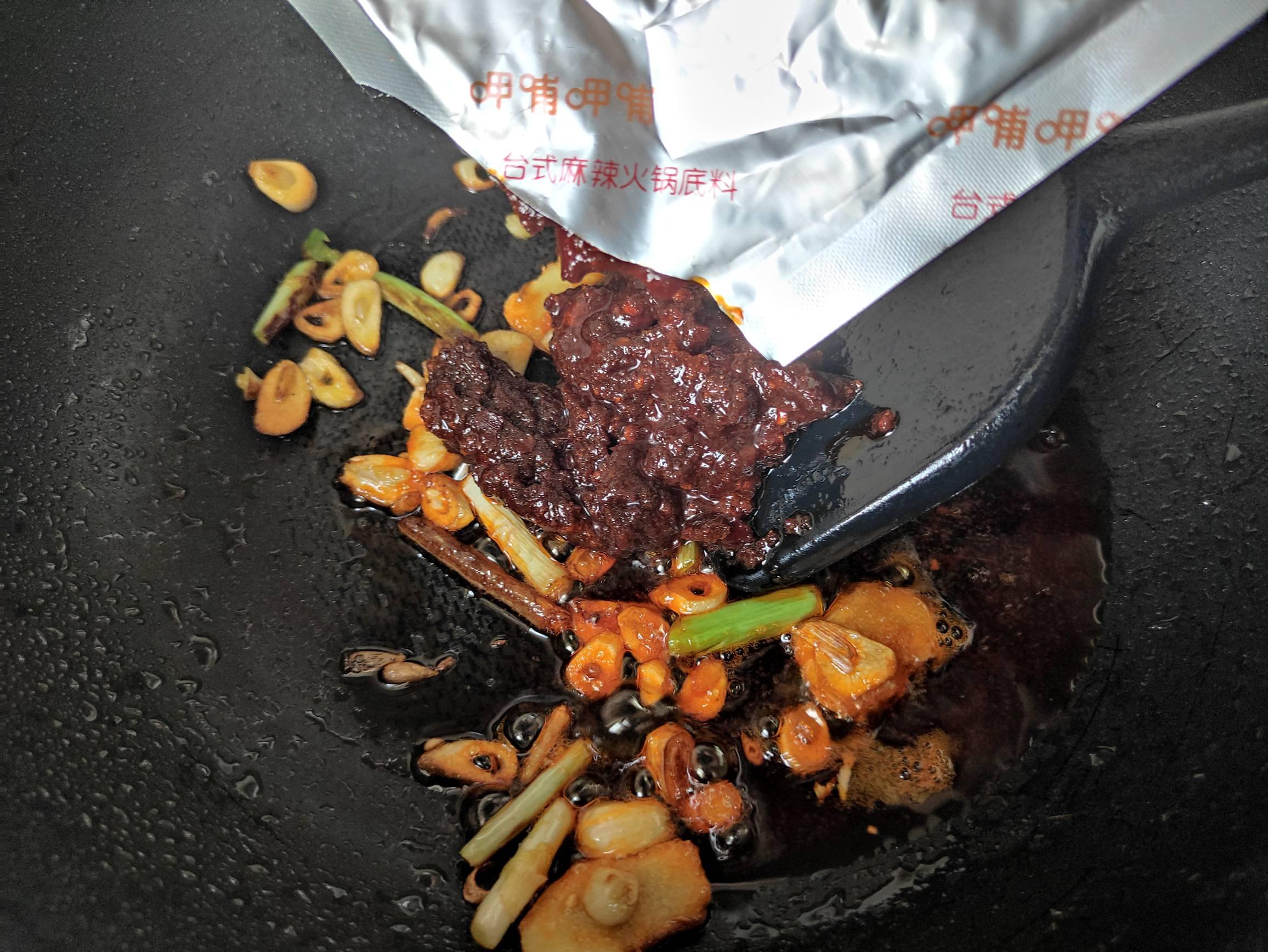 超好吃家常菜，香辣蝦美食菜譜的做法-香辣味炒菜譜