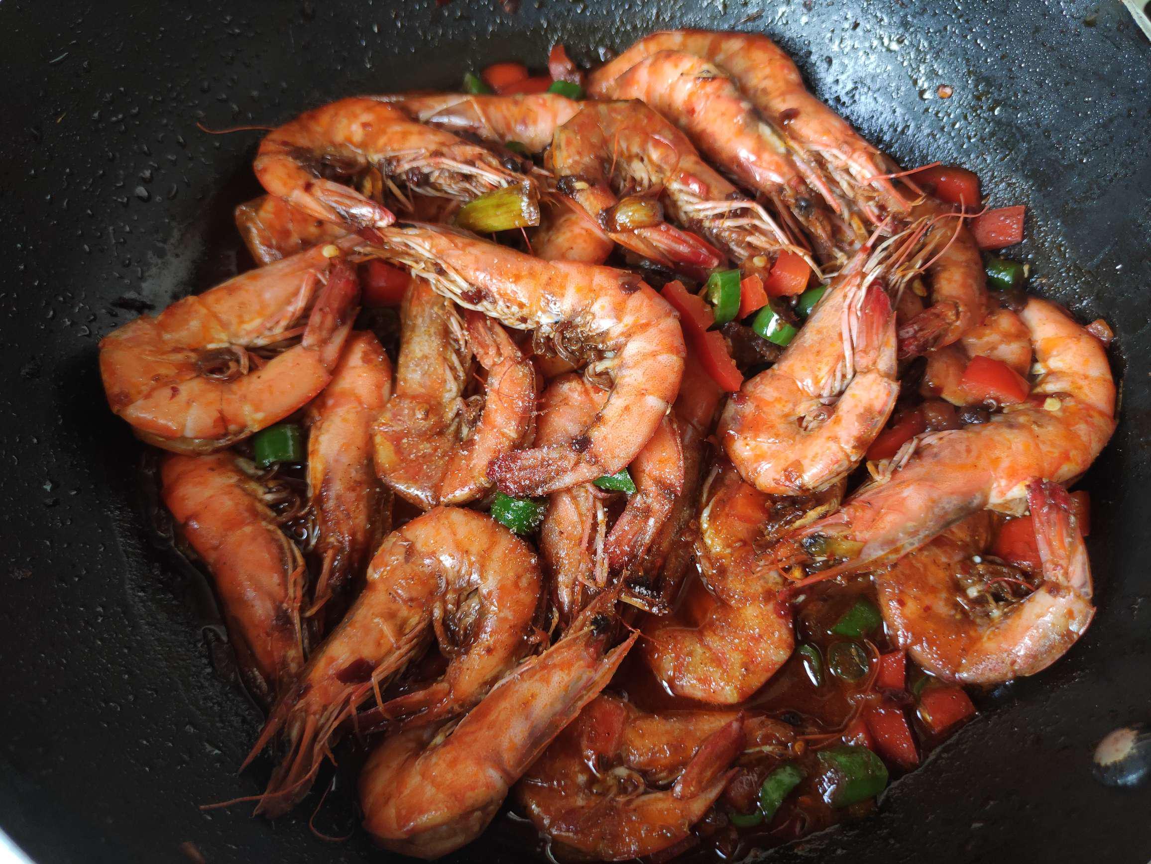 超好吃家常菜，香辣蝦美食菜譜的做法-香辣味炒菜譜