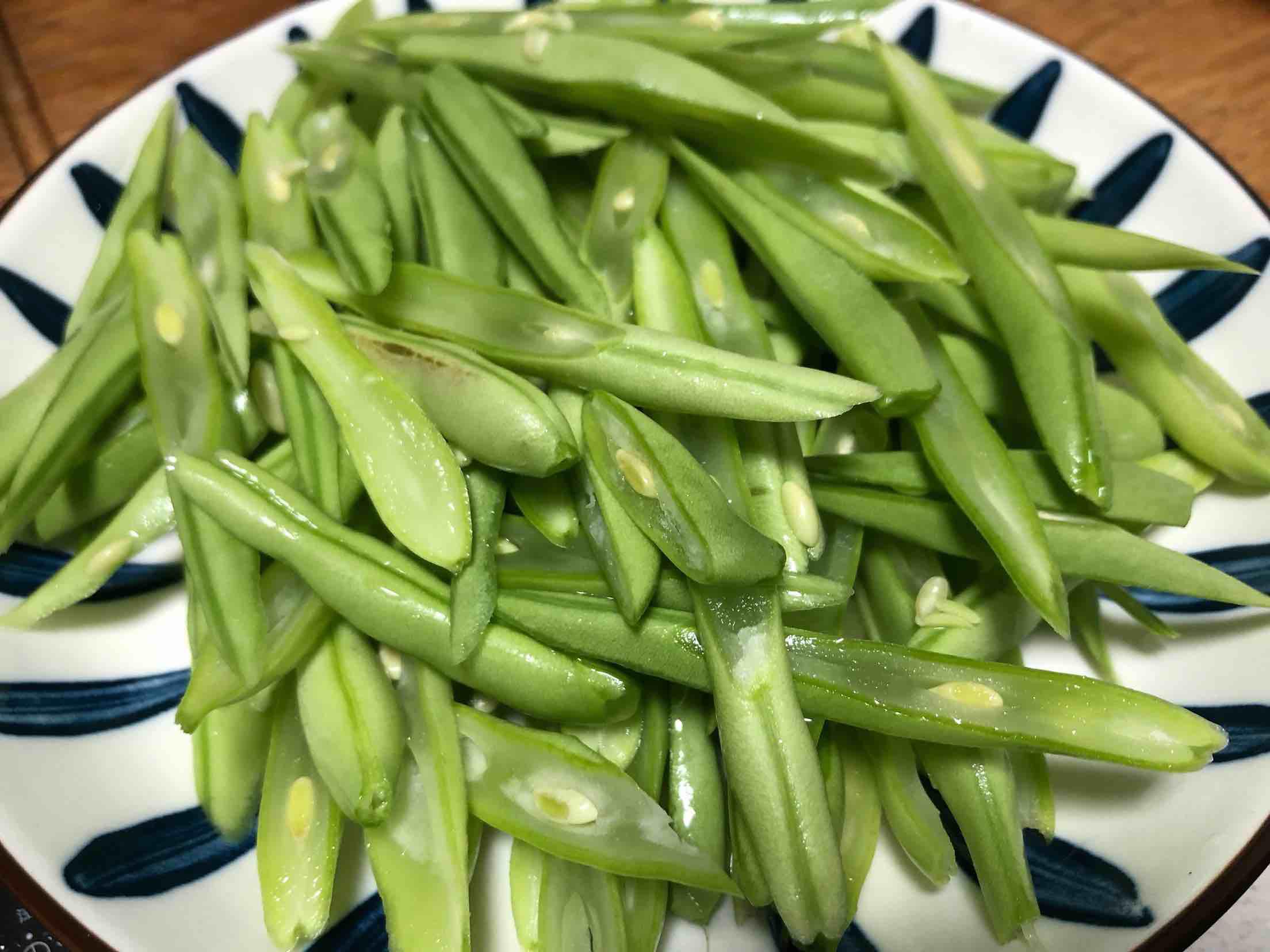 豆角炒肉絲的做法-咸鮮味炒菜譜
