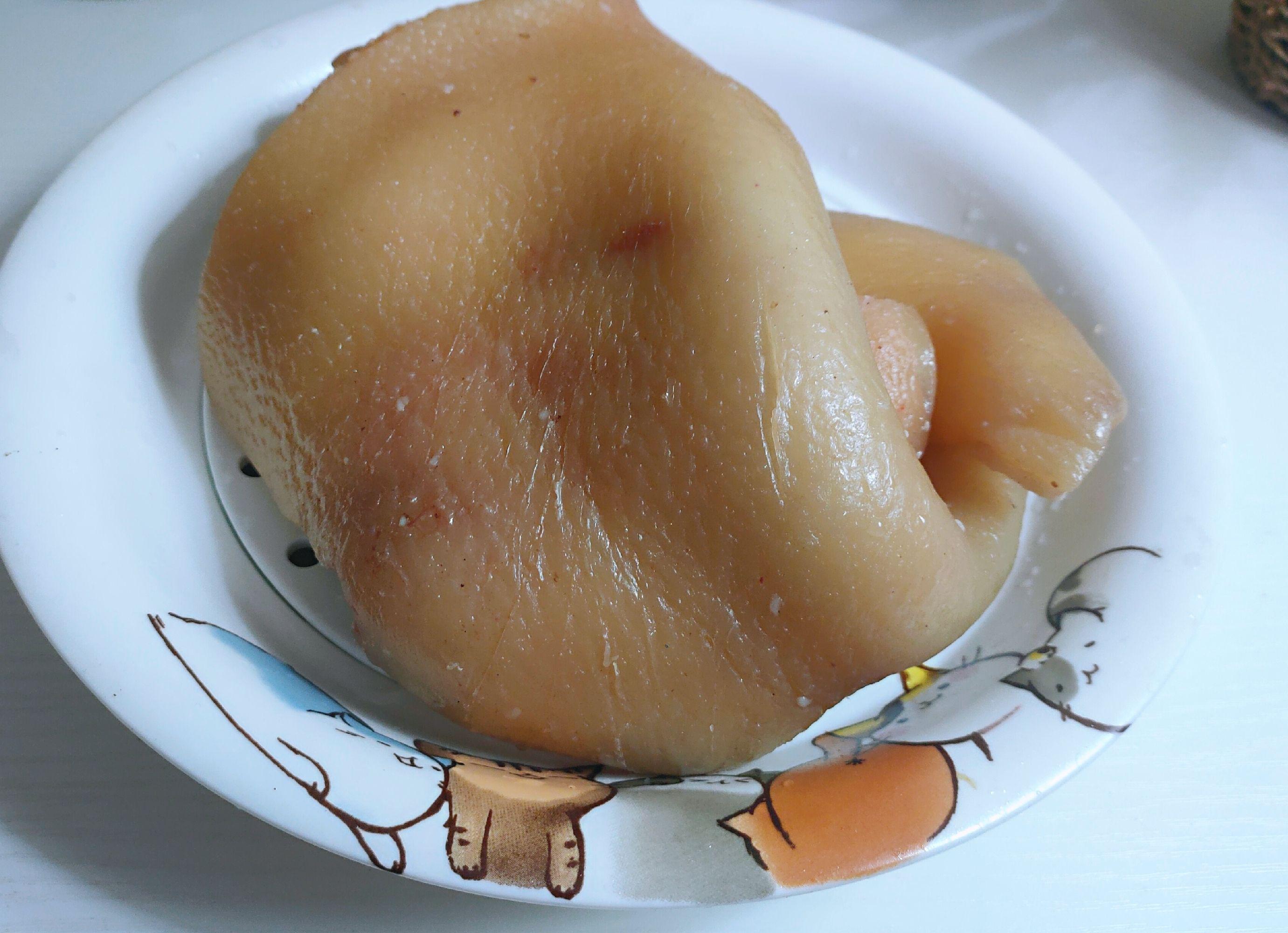 美容又好吃的豬皮凍的做法-咸鮮味燉菜譜