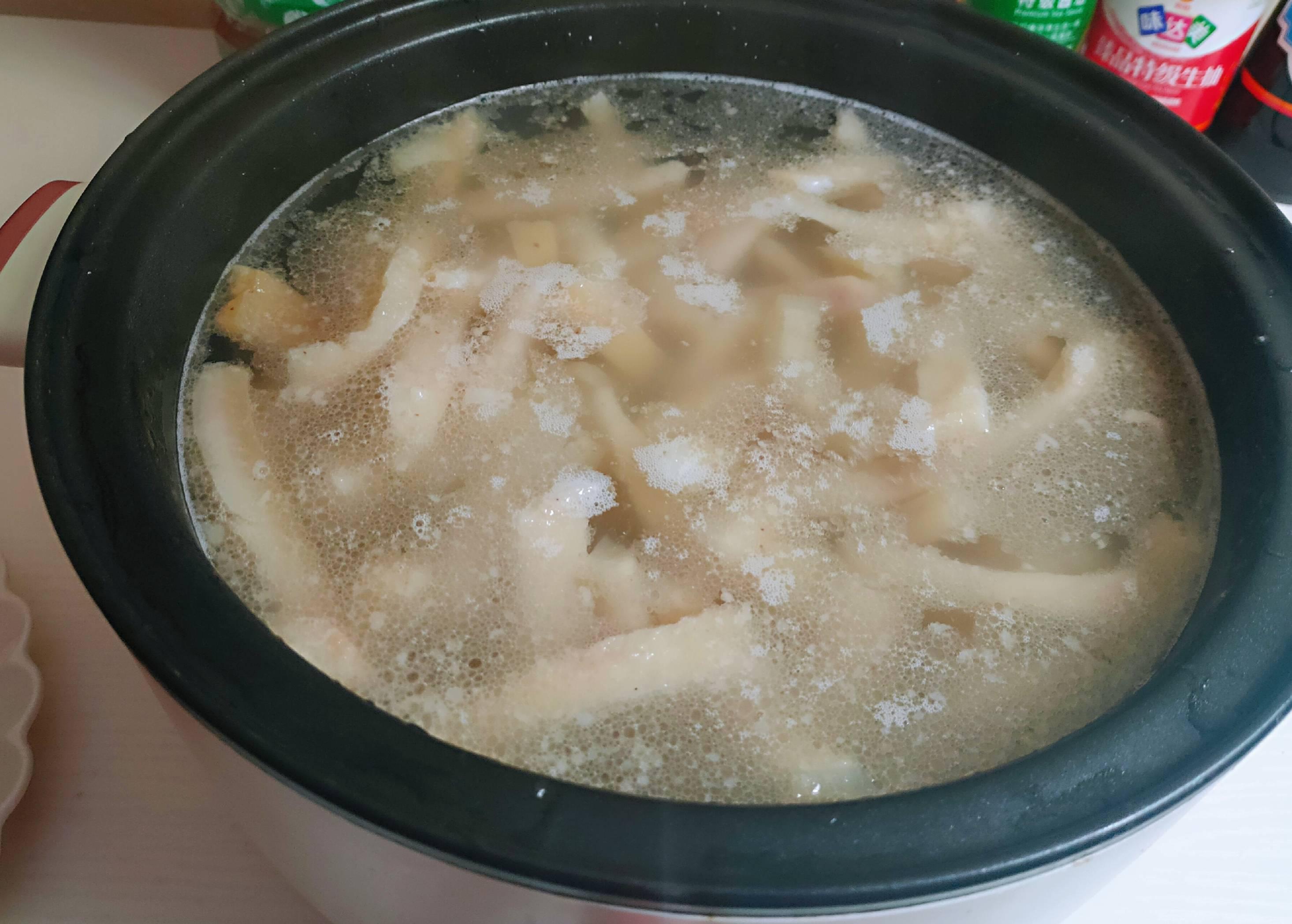 美容又好吃的豬皮凍的做法-咸鮮味燉菜譜