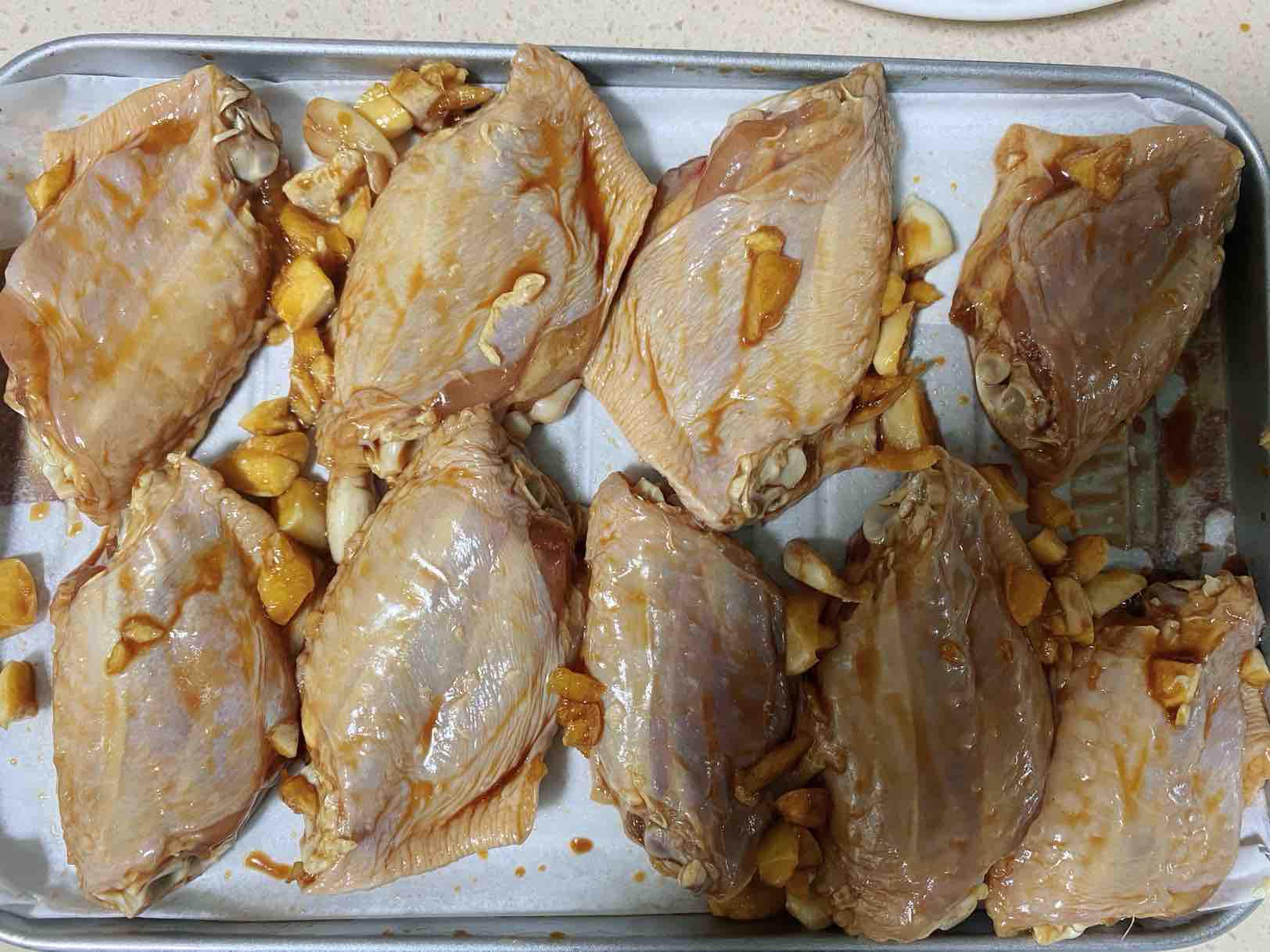 蒜香牛油雞翅的做法-咸鮮味烤菜譜