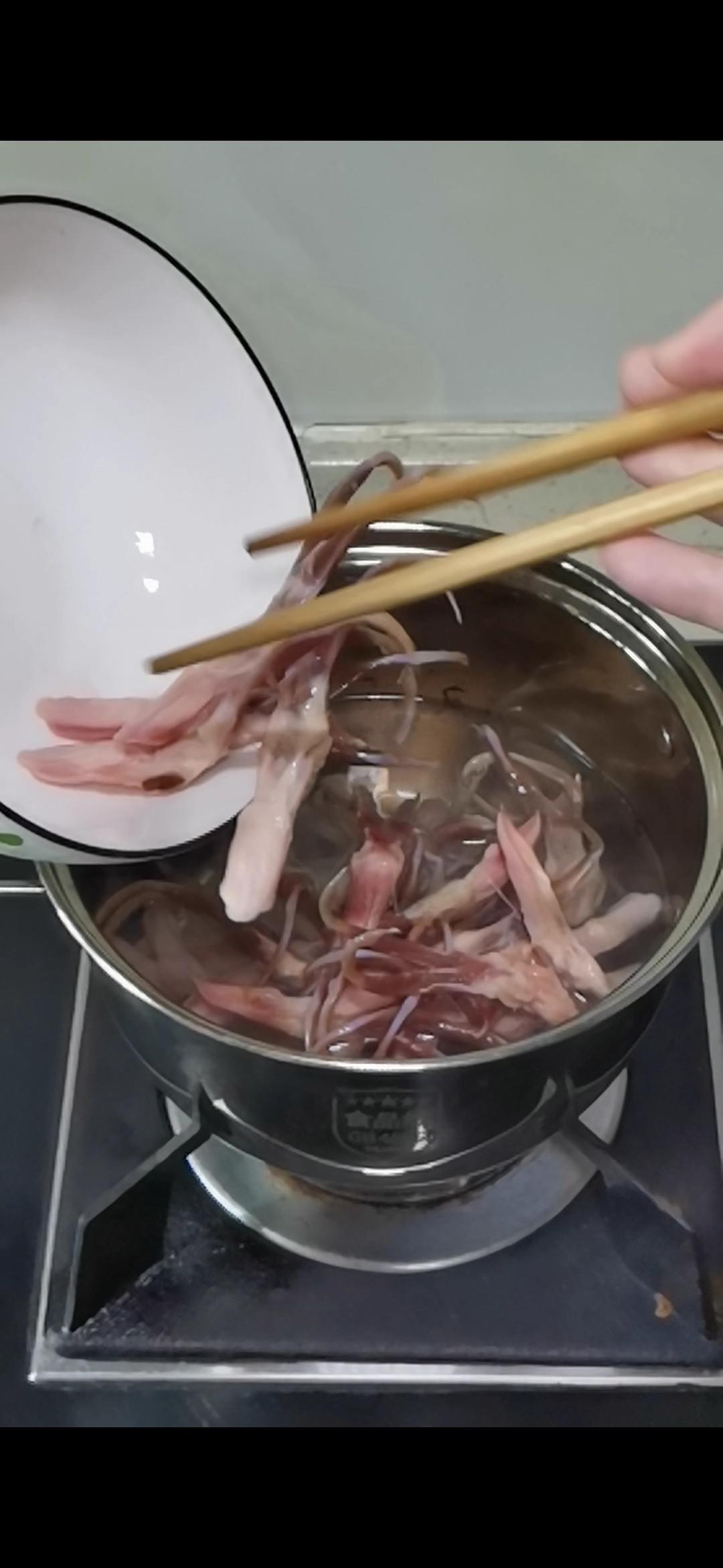 椒鹽鴨舌的做法-椒麻味炒菜譜