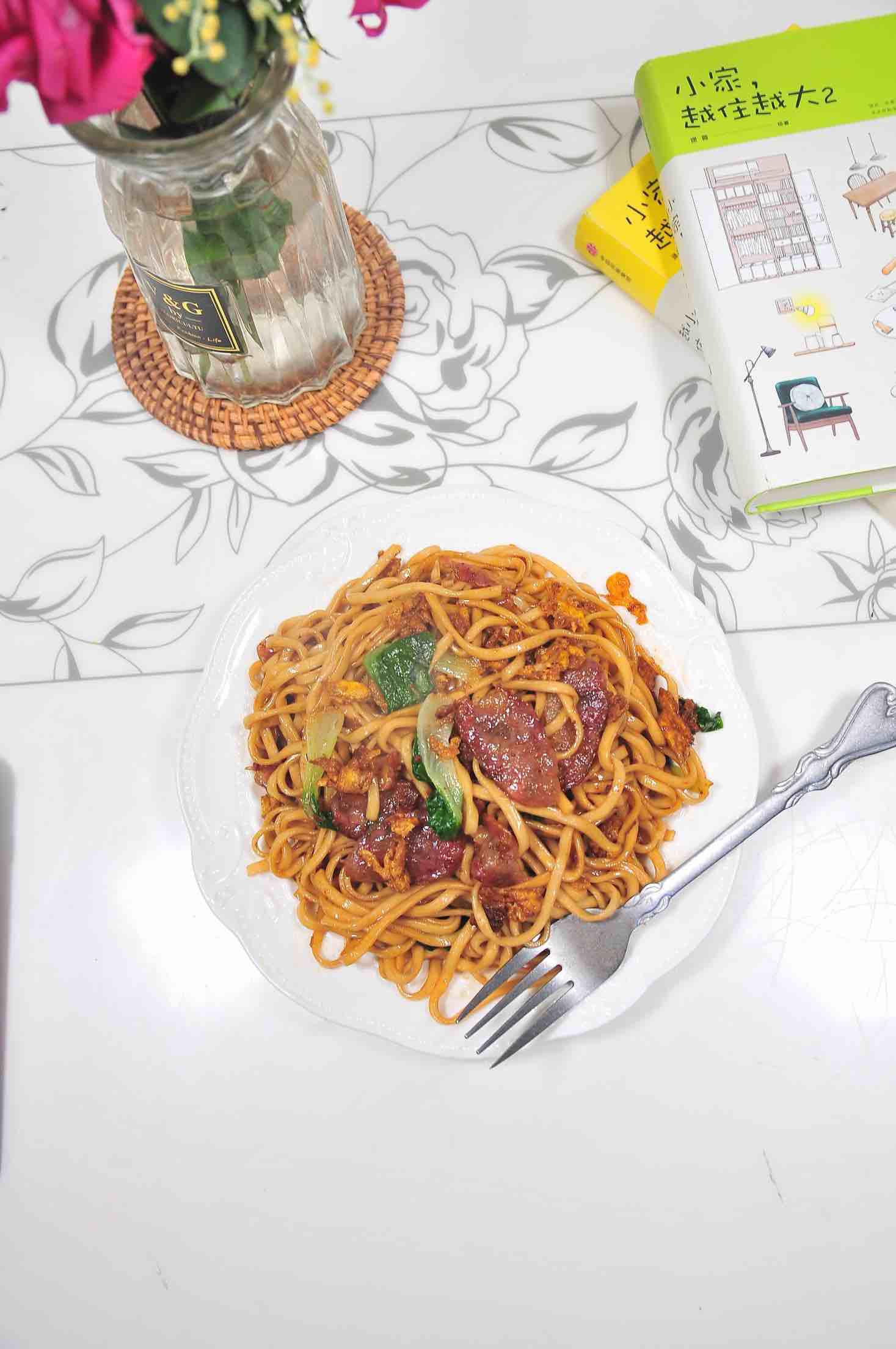 香腸炒面的做法-咸鮮味炒菜譜