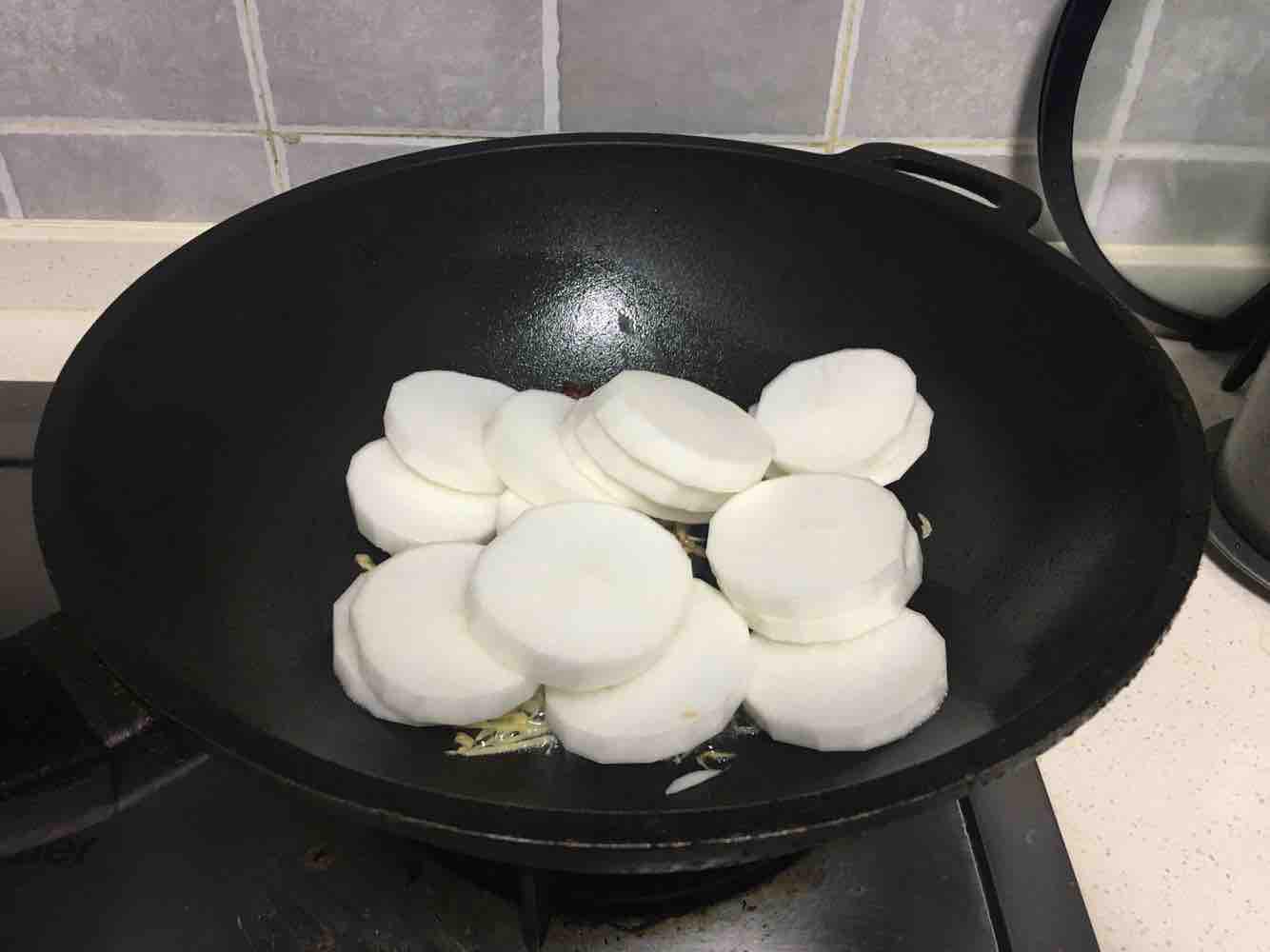 紅燒白蘿卜的做法-家常味炒菜譜