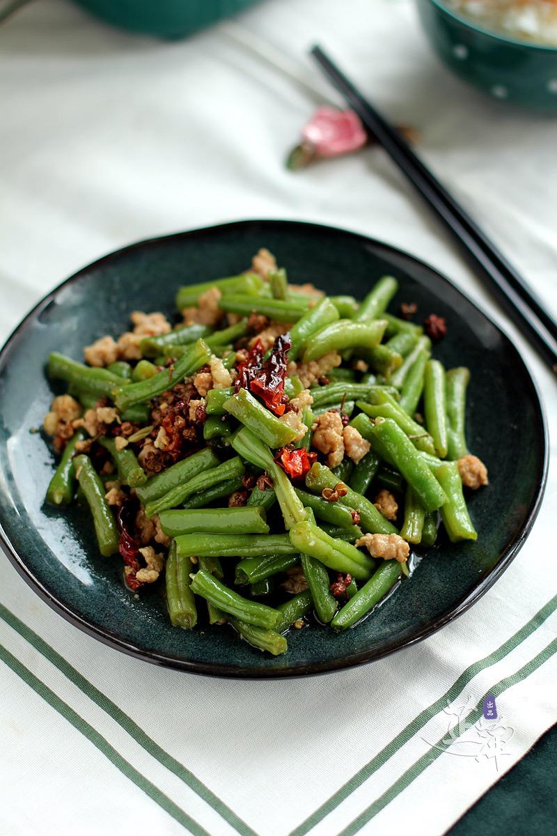 麻辣肉沫炒龍豆的做法-家常味炒菜譜