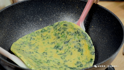 菠菜雞蛋餅  寶寶輔食食譜的做法-家常味烙菜譜