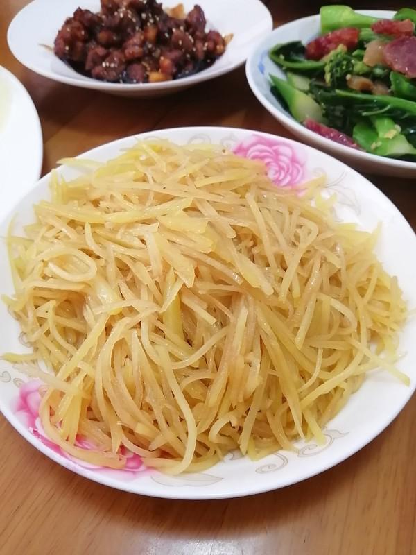簡簡單單也不失美味~~醋溜土豆絲的做法-家常味炒菜譜