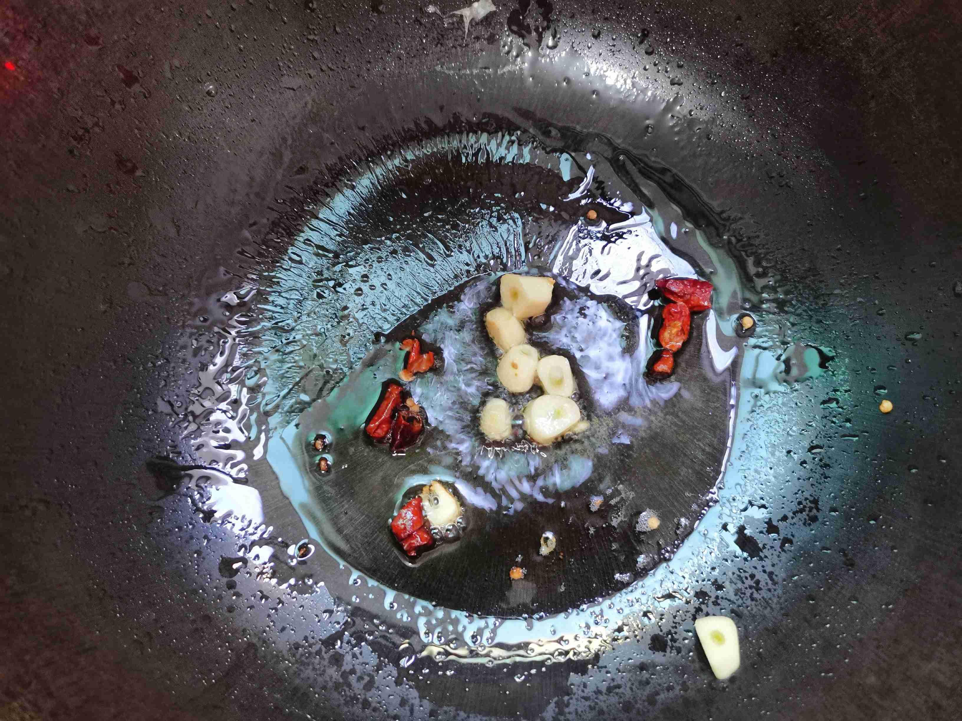 萵筍炒木耳的做法-家常味炒菜譜-易網健康養生網 萵筍炒木耳的做法-家常味炒菜譜