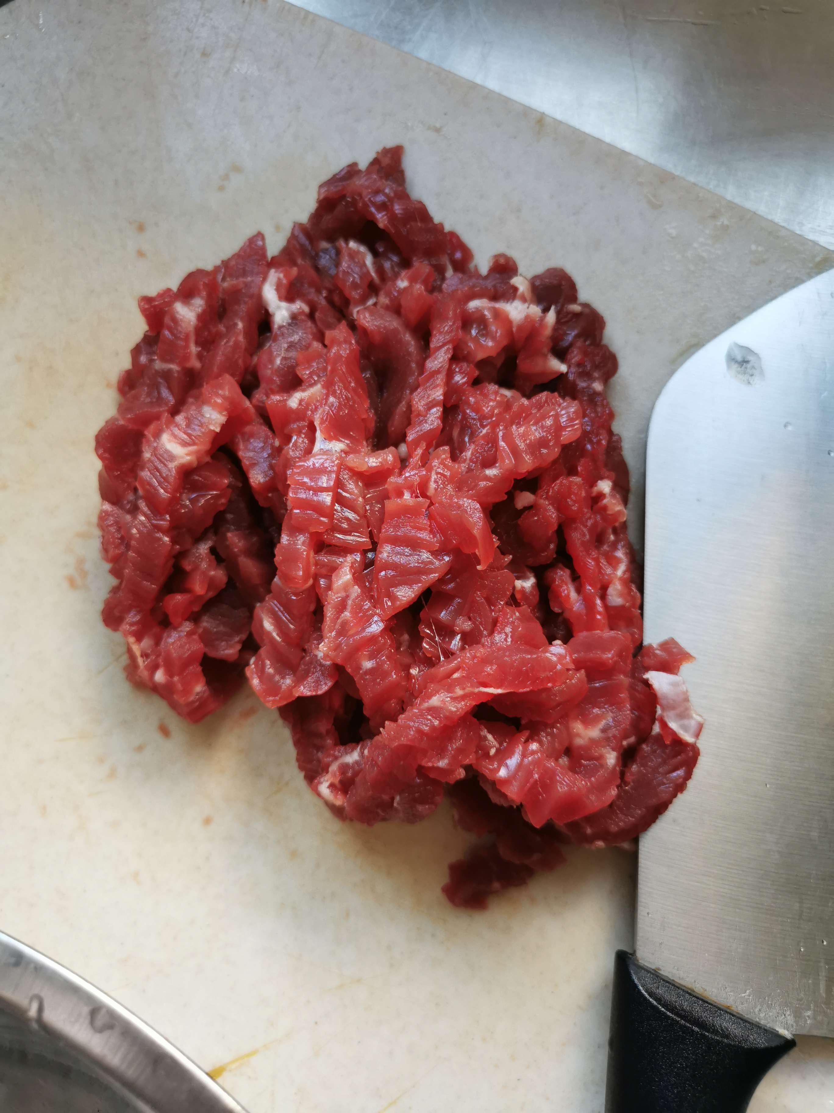 香菜炒牛肉的做法-家常味炒菜譜