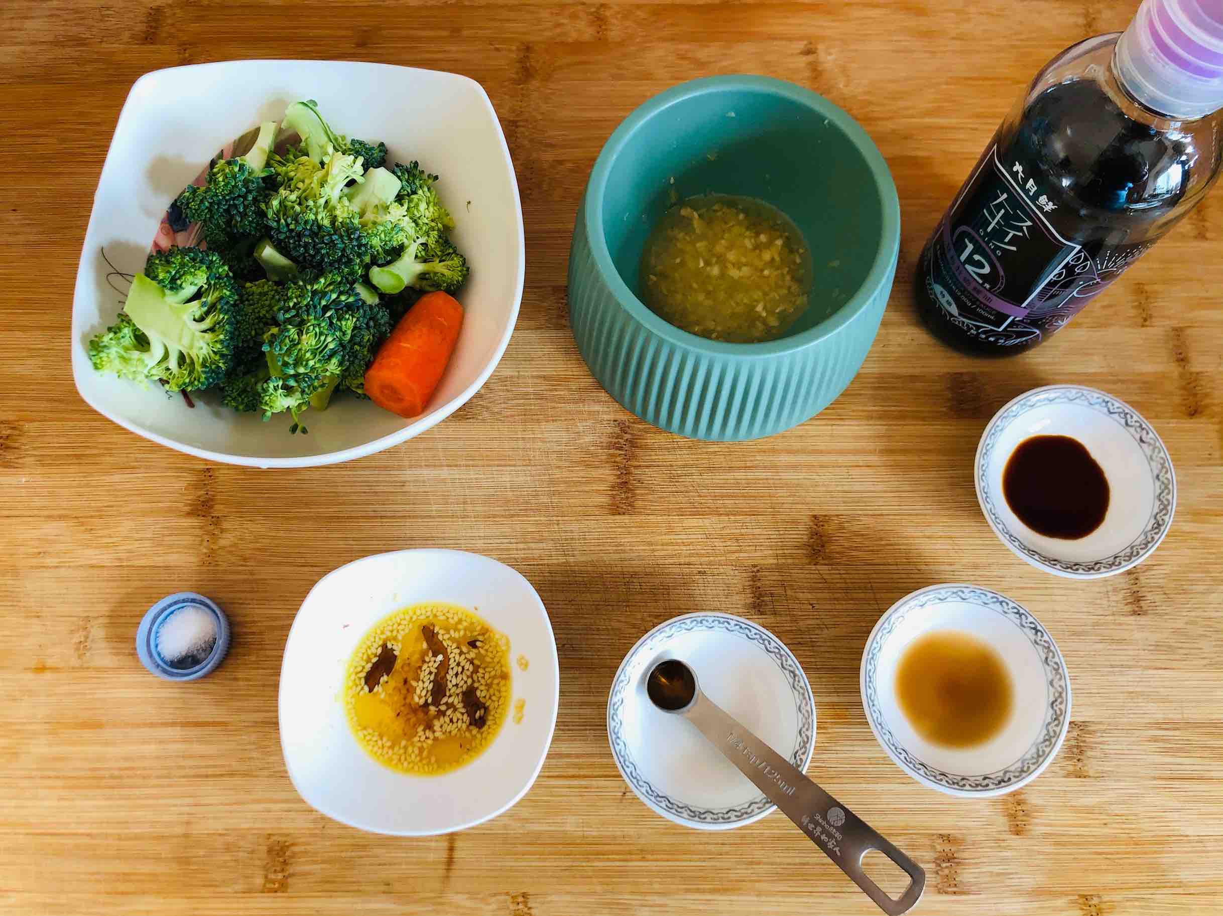 蒜蓉西蘭花的做法-咸鮮味拌菜譜