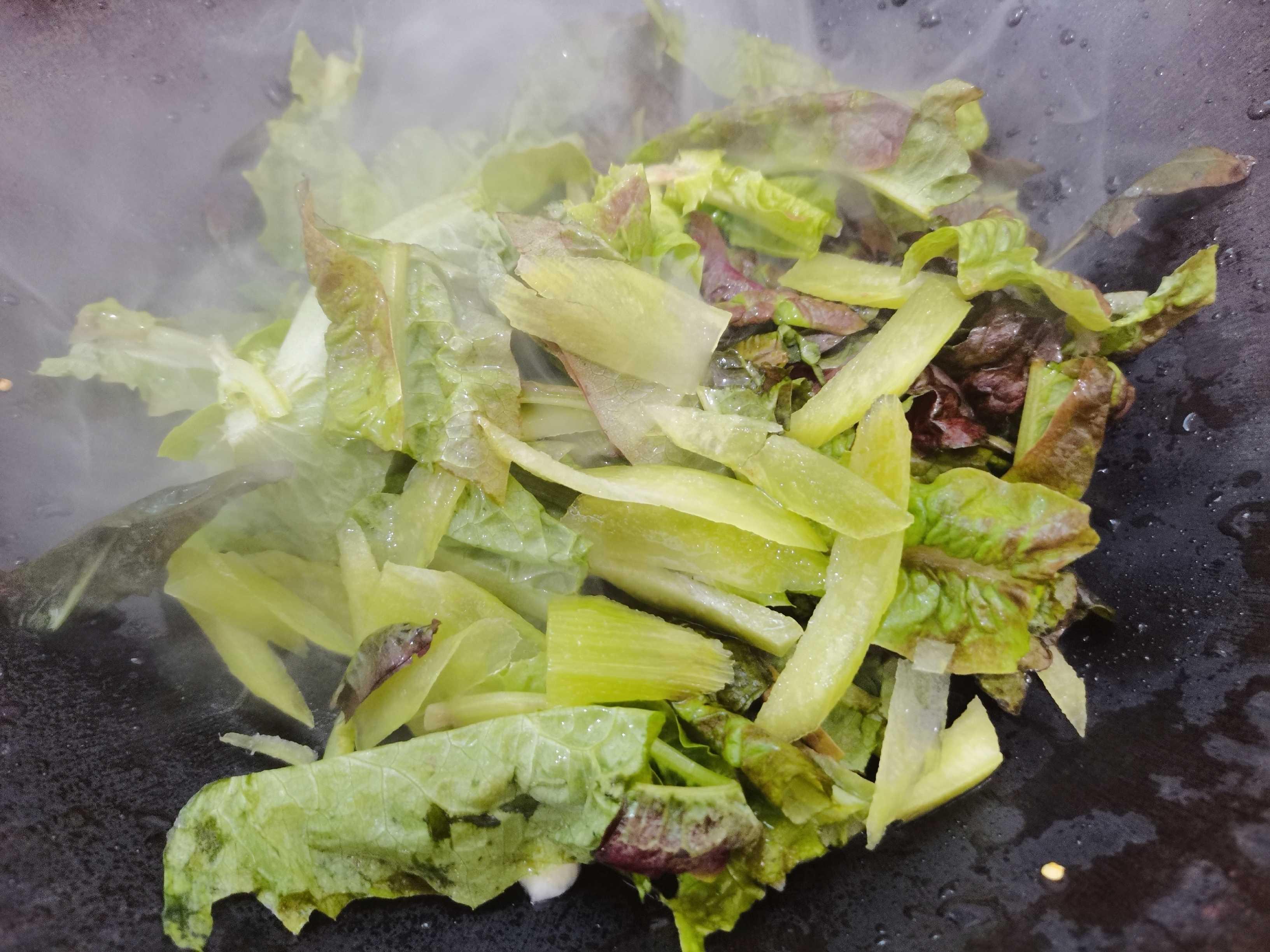 家常菜“清炒萵筍葉”的做法-家常味炒菜譜