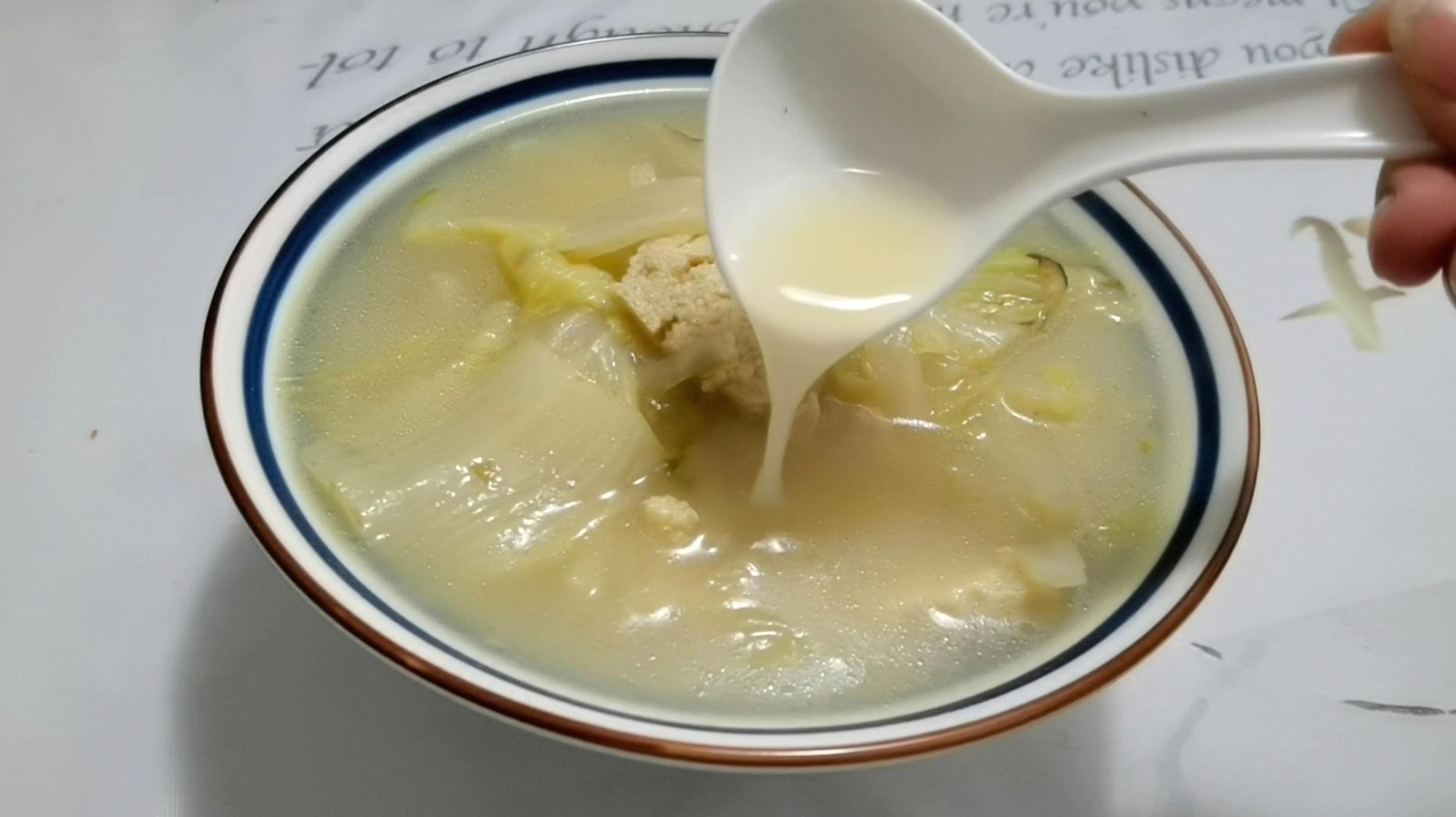 湯汁奶白的白菜燉凍豆腐的做法-家常味燉菜譜