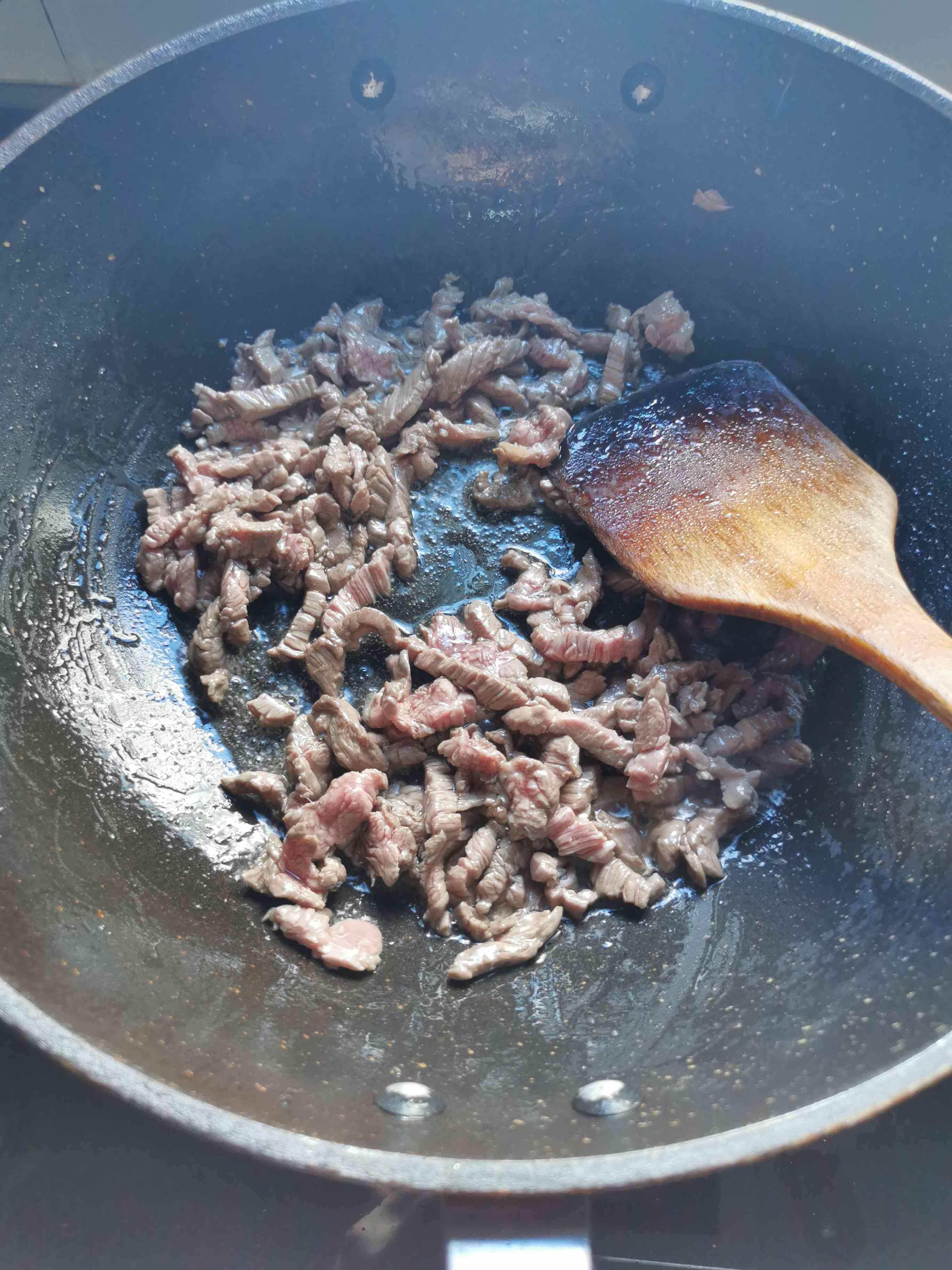 香菜炒牛肉的做法-家常味炒菜譜